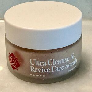 NWOT Froyk Organics Ultra Cleanse & Revive Face Scrub Arctic Rose Petal 150ml